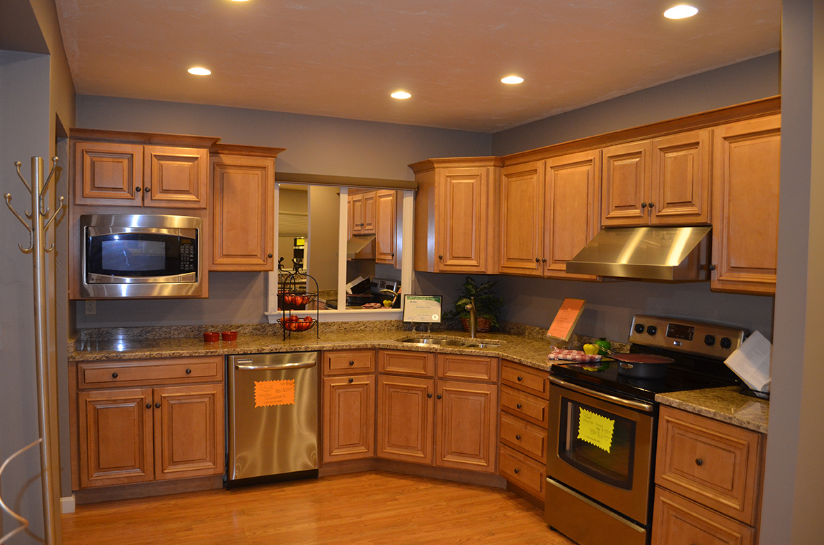 Americana Collection Wood Palace Kitchens, Inc.